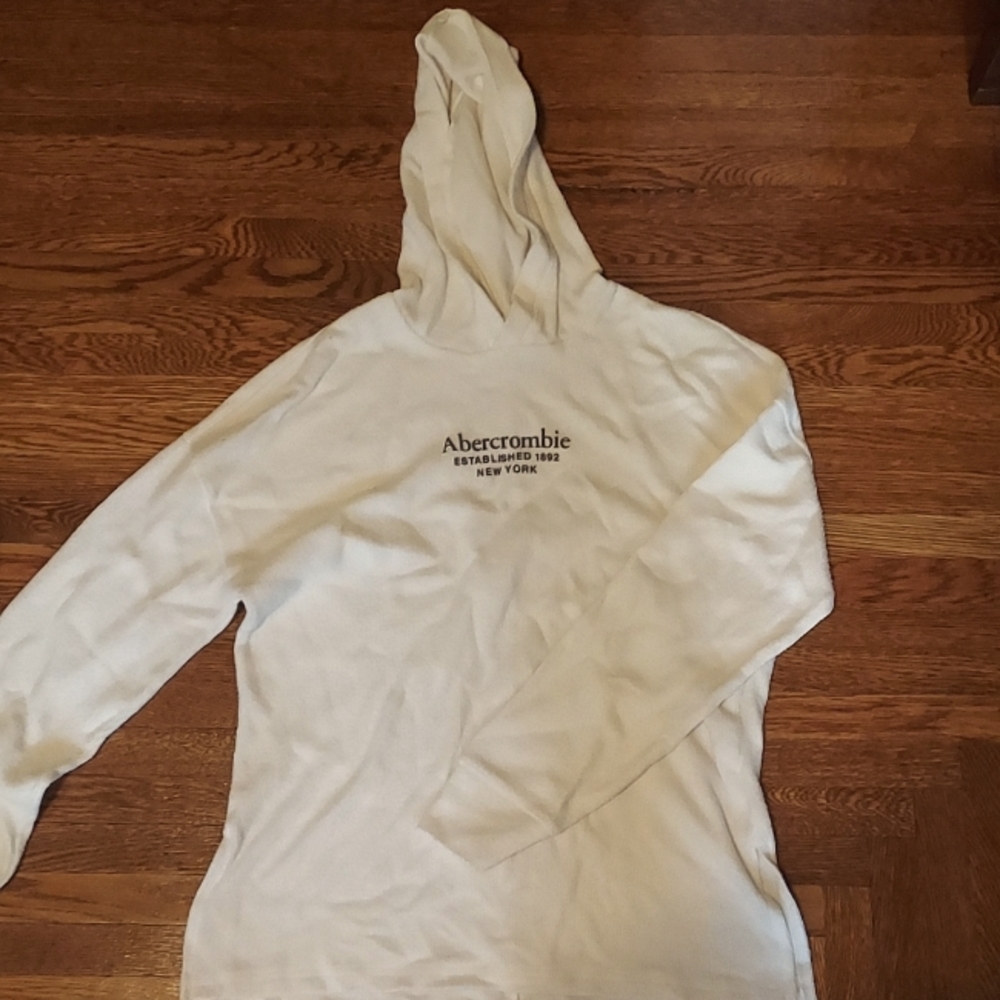 White Abercrombie and Fitch hoodie